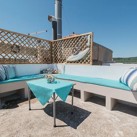 Guest house Angelika 3*