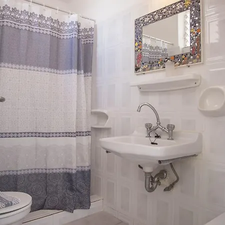 Πανσιόν Angelika Άγιος Ανδρέας